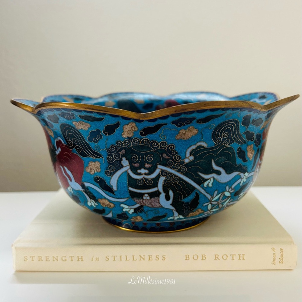Vintage Fine Art Chinese Cloisonne Medium Bowl | Chinoiserie |